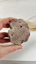 Bild in Galerie-Betrachter laden, Pink Amethyst Slab (10sub)