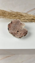 Bild in Galerie-Betrachter laden, Pink Amethyst Slab (10sub)
