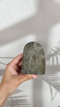 Bild in Galerie-Betrachter laden, Amethyst Cut Base aus Brasilien rötlich (48amo)