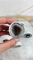 Bild in Galerie-Betrachter laden, Mystery Achat Geode M