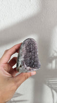 Bild in Galerie-Betrachter laden, Amethyst Cut Base aus Brasilien in hell Lila (29wy)
