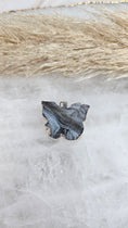 Bild in Galerie-Betrachter laden, Chalcedon Schmetterling Kettenanhänger in Silber (18hg)