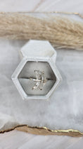 Bild in Galerie-Betrachter laden, Bergkristall Mond Set aus Ring & Kettenanhänger in Silber (58rk)
