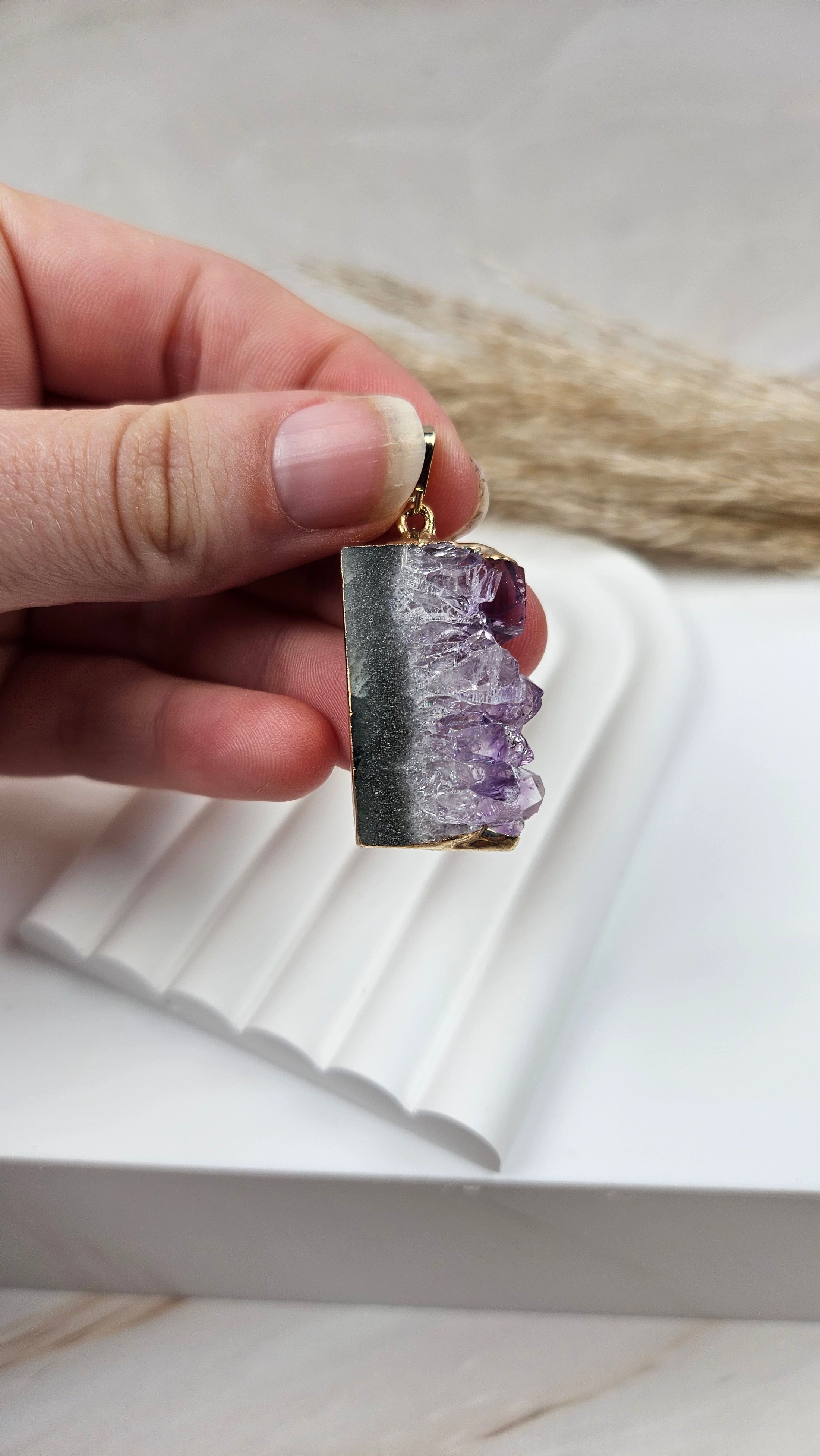 Amethyst Achat Kettenanhänger in Gold (16wwq)
