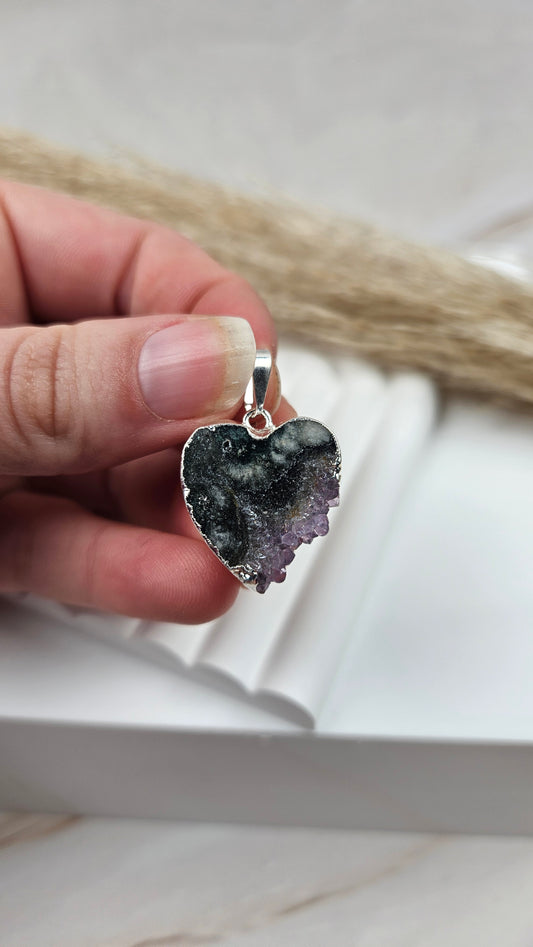 Amethyst Achat Herz Kettenanhänger in Silber (22eee)
