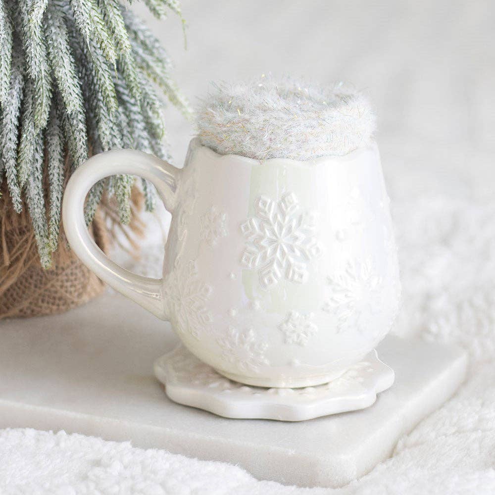 Set mit irisierender Schneeflocken-Tasse, Untersetzer und Socken