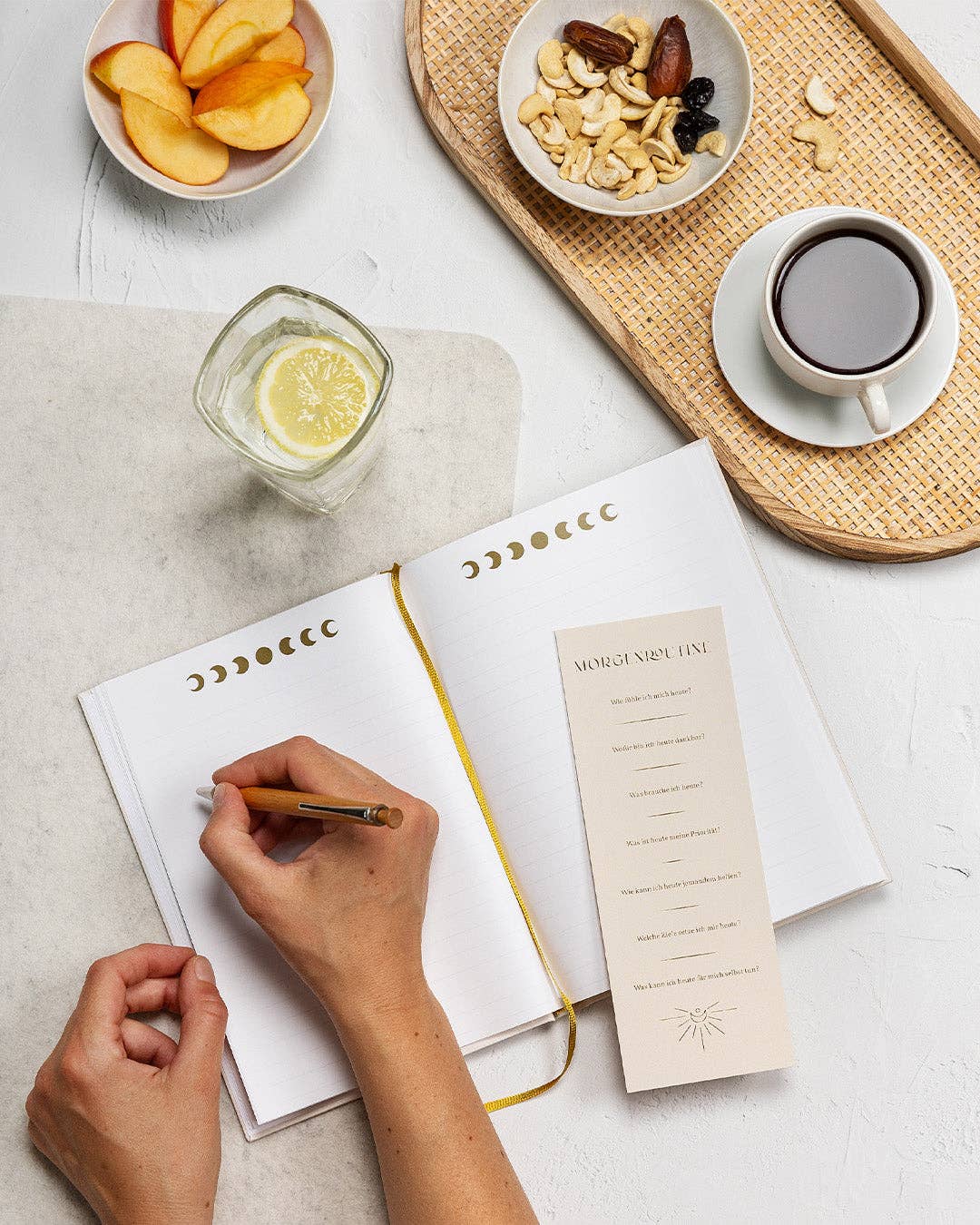 Mindful Morning Box by Lola Weippert