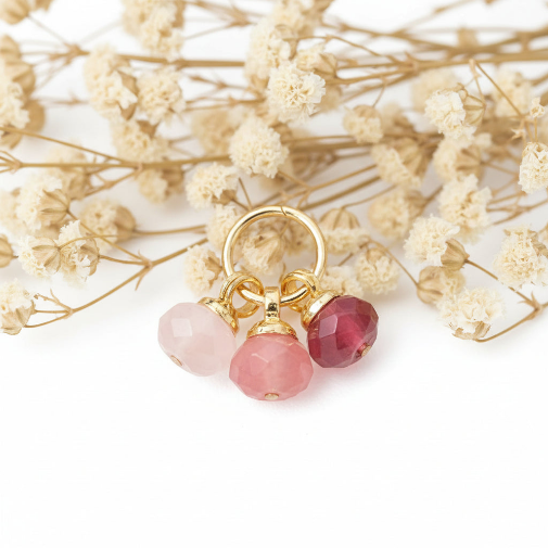 Nola Dreifach Anhänger aus Rosenquarz, Erdbeerquarz und Granat in Gold