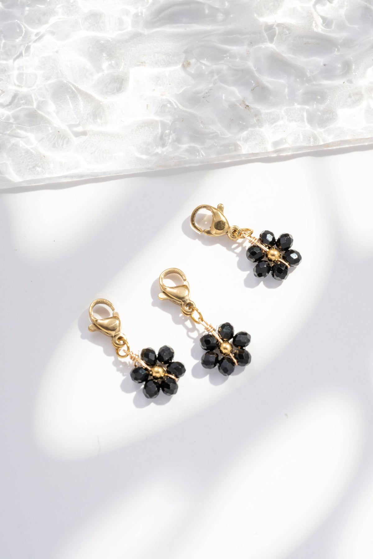 Blumen Charm- Anhänger aus Edelstahl