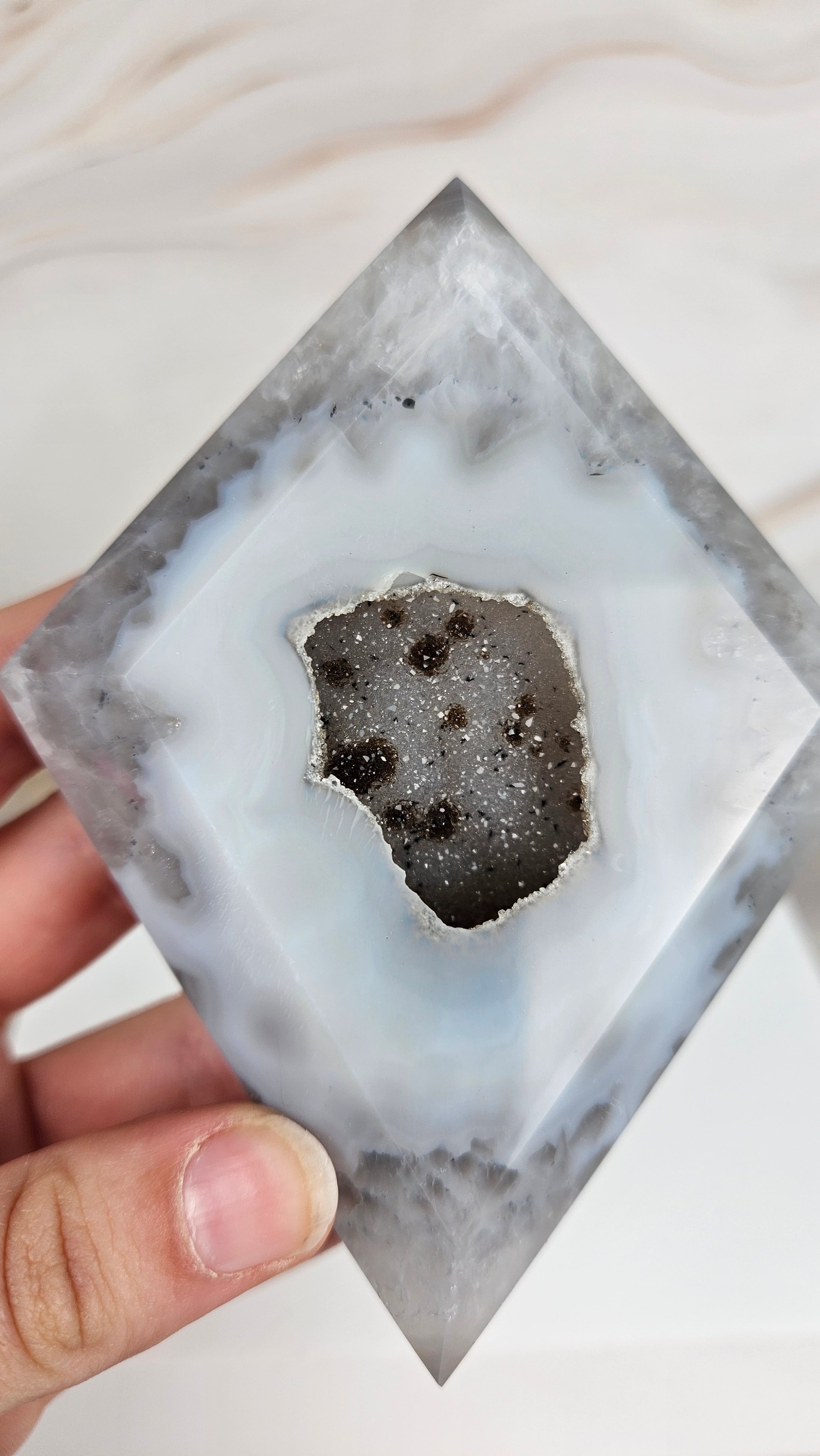 Druzy Achat Diamant mit Stand (66dhj)