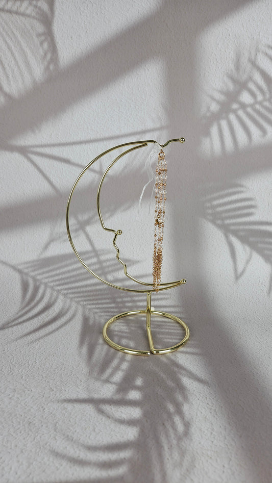 Halbmond Kugelständer mit Hängekette in Gold (21mg)