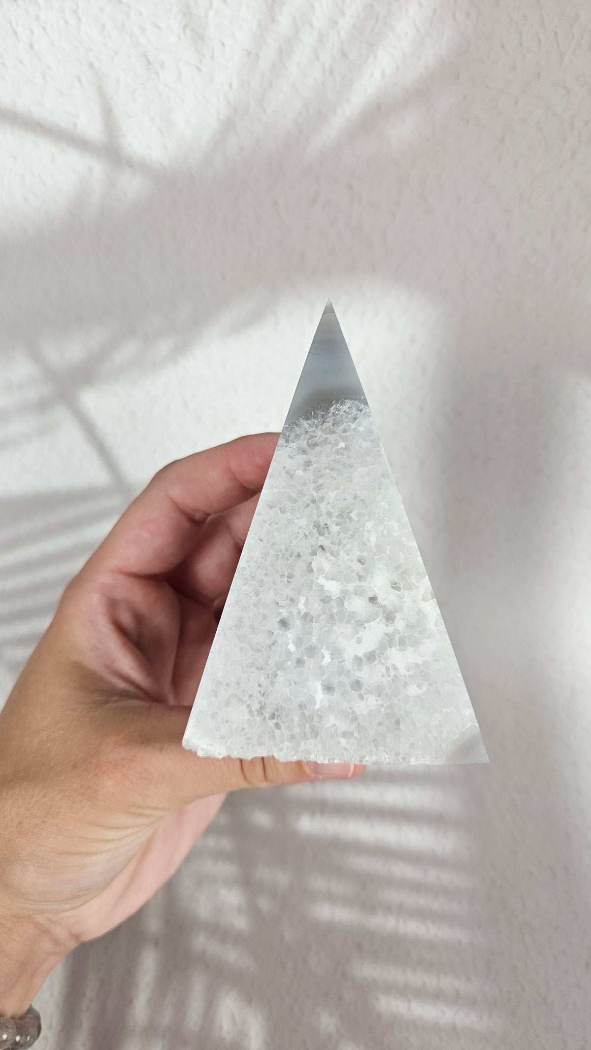 Druzy Achat Pyramide (40wy)