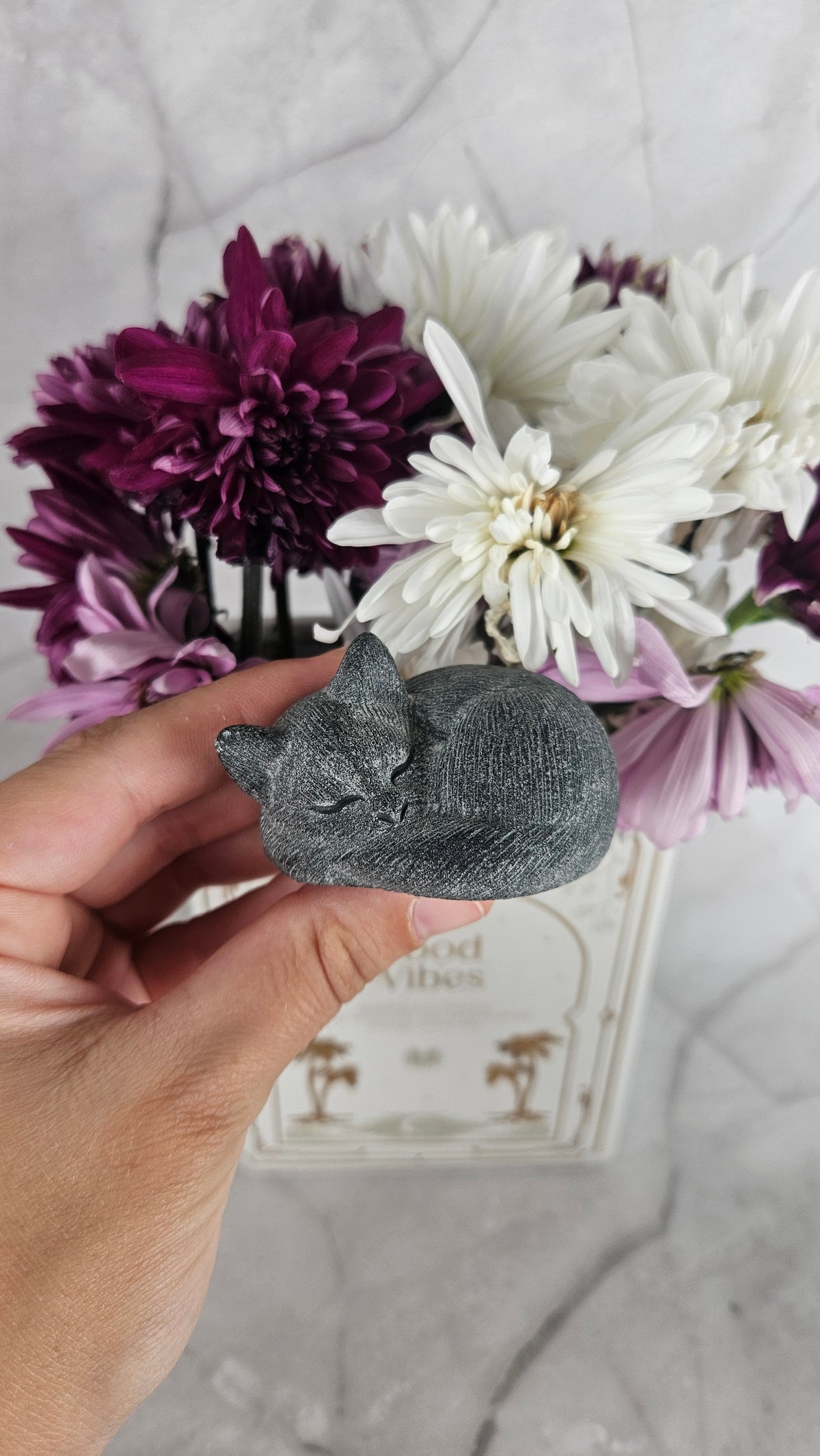 Obsidian Katze liegend (20kk)