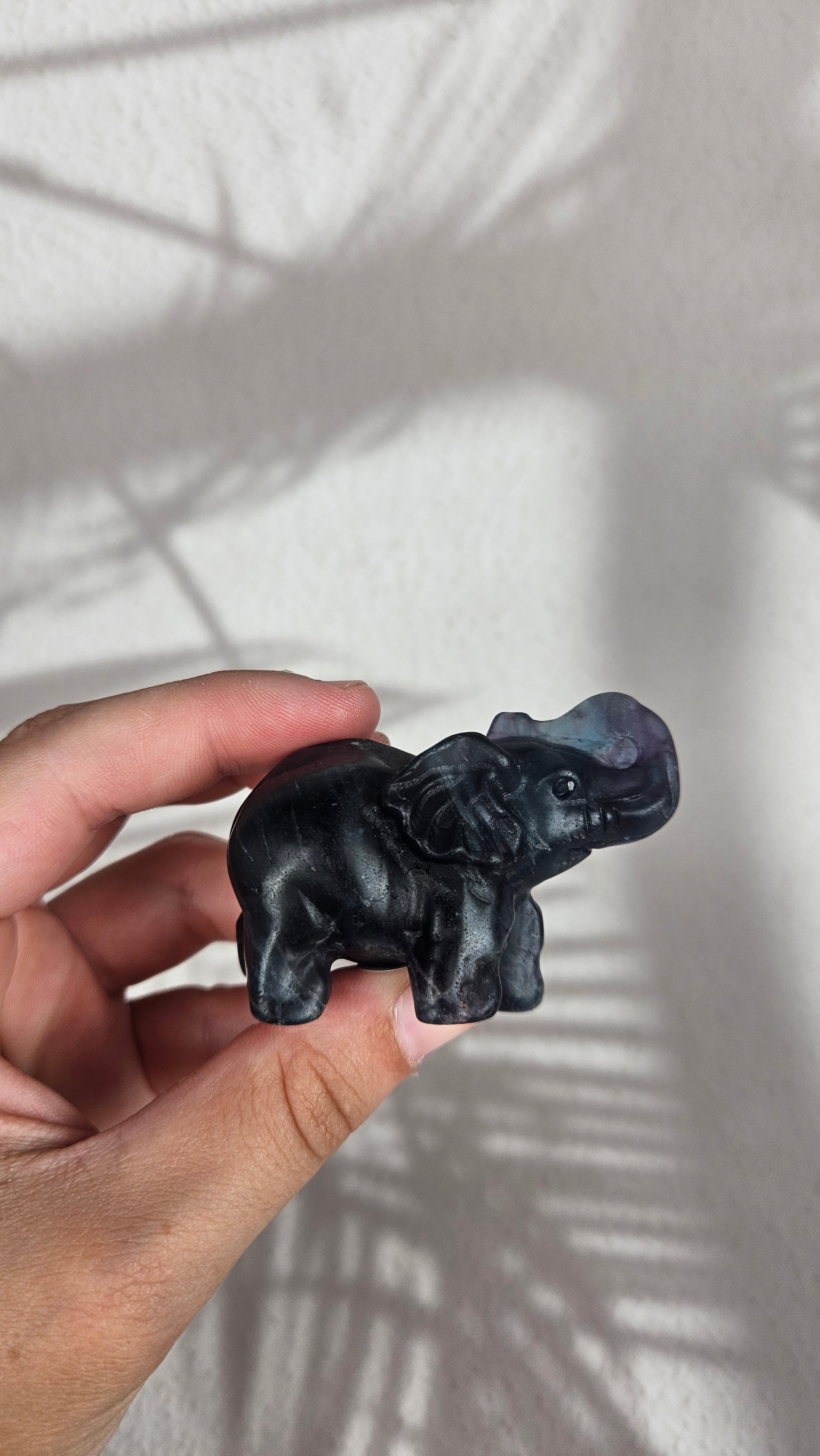 Fluorit Elefant in Grün/Lila/Blau (19flf)