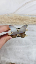 Bild in Galerie-Betrachter laden, Achat Schmetterling Armreif in Gold (45uus)
