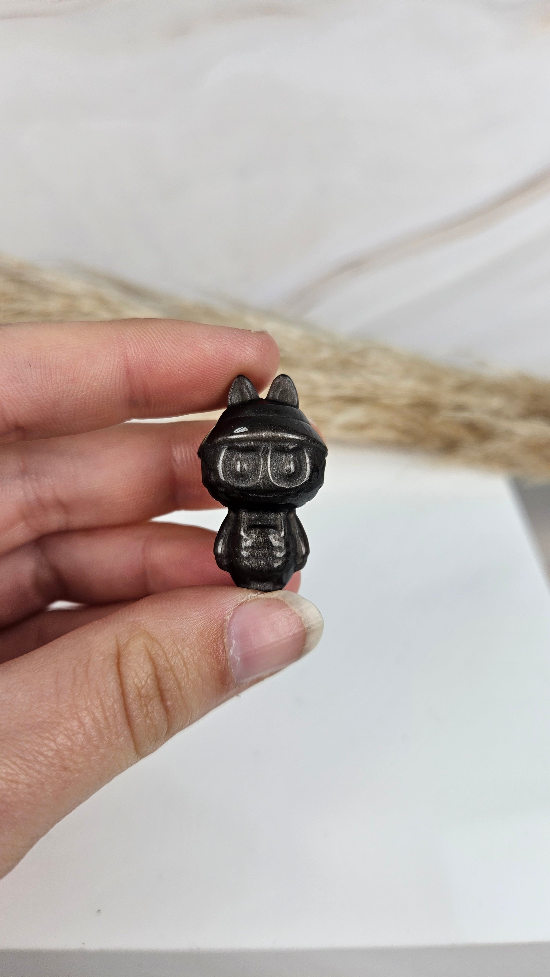 Silberobsidian Carving (13cuu)