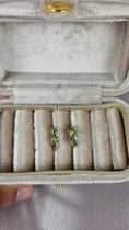 Bild in Galerie-Betrachter laden, 925 Silber Creolen in Peridot oder Blue London Topas (13pebl)
