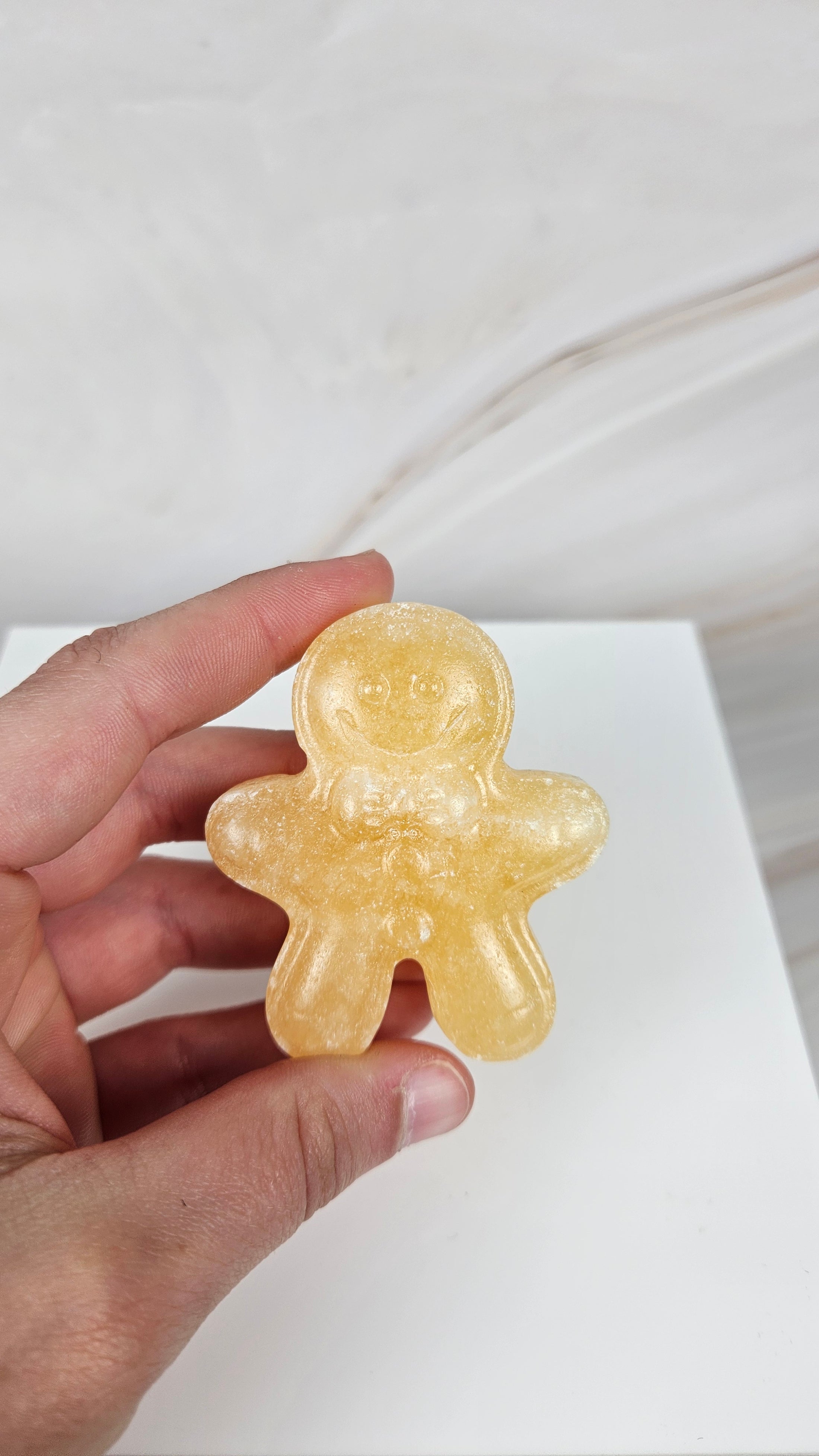 Orangencalcit Lebkuchenmann (24ok)