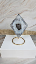 Bild in Galerie-Betrachter laden, Druzy Achat Diamant mit Stand (66dhj)
