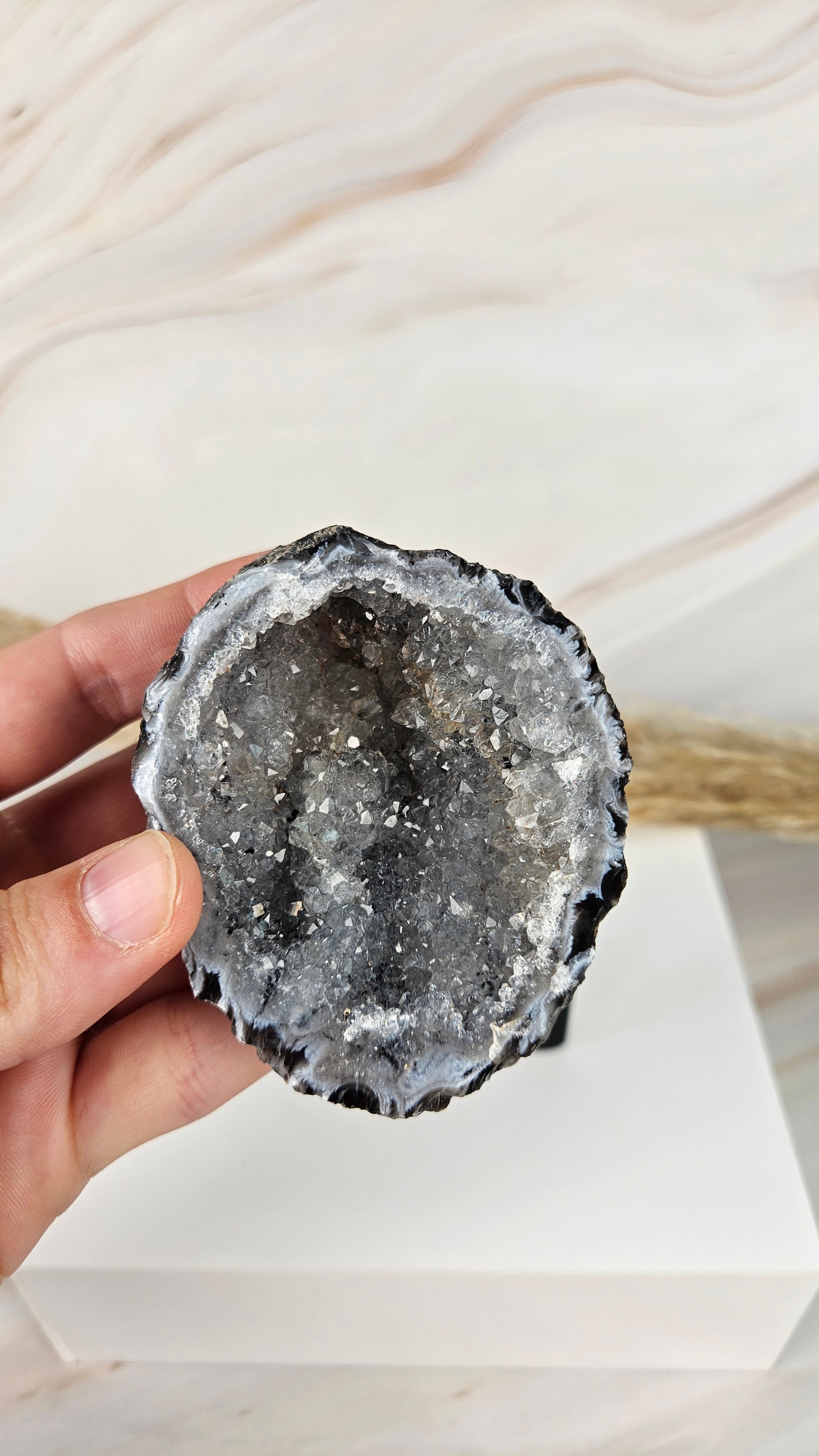 Achat Geode mit Stand (28wa)