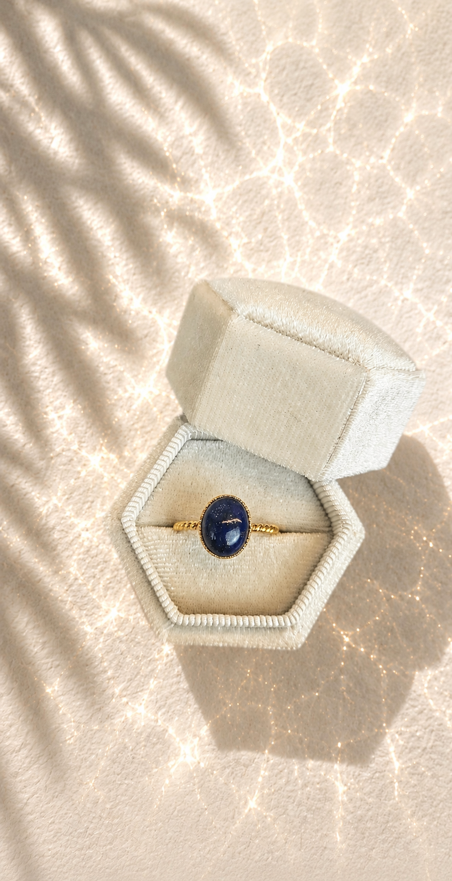 Ovaler Lapislazuli Ring in Gold (42ll)