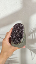Bild in Galerie-Betrachter laden, Amethyst Cut Base aus Brasilien rötlich (48amo)

