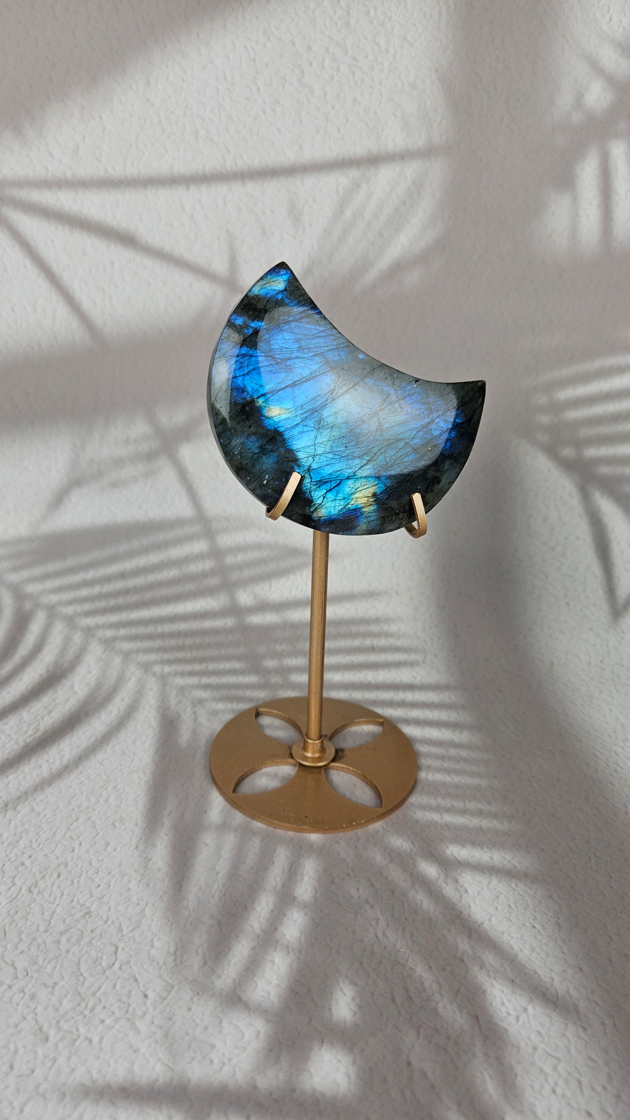Flashy Labradorit Mond mit Stand (59wo)