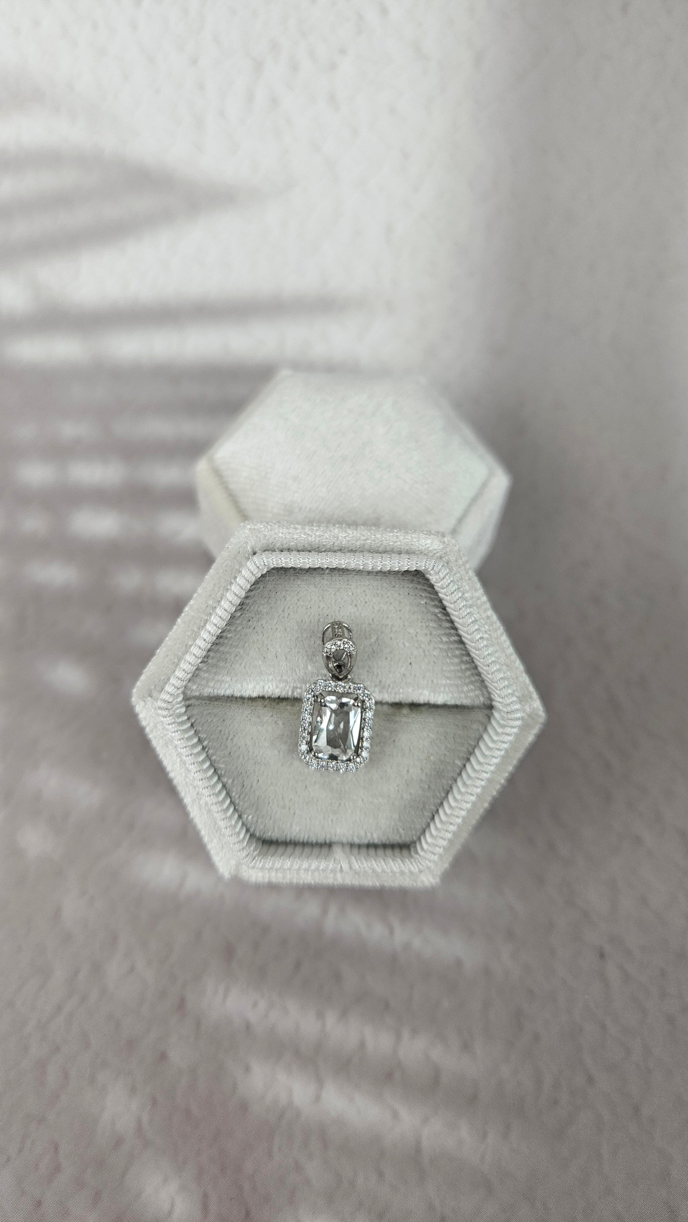 925 Silber Bergkristall Anhänger mit Zirkonen (28bef)