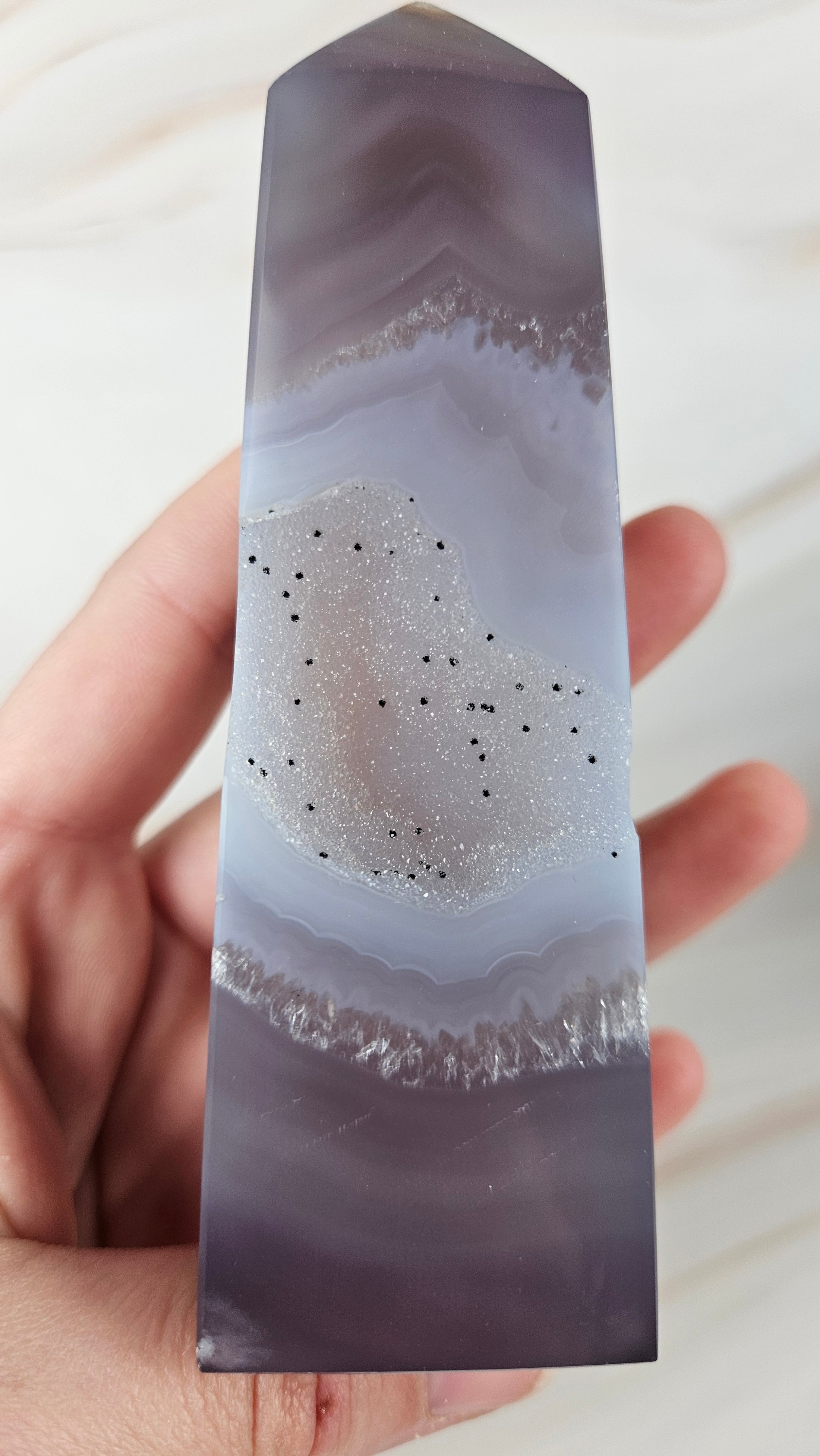 Druzy Achat Spitze (49ias)