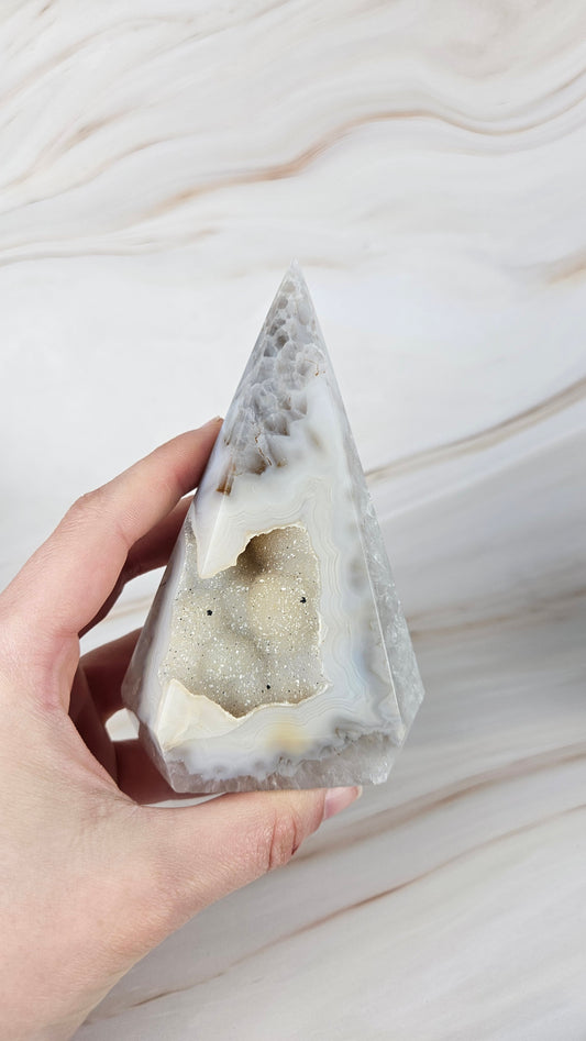 Druzy Achat Pyramide (77is)