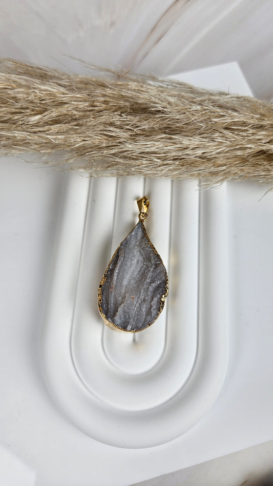 Chalcedon Kettenanhänger (18cal)