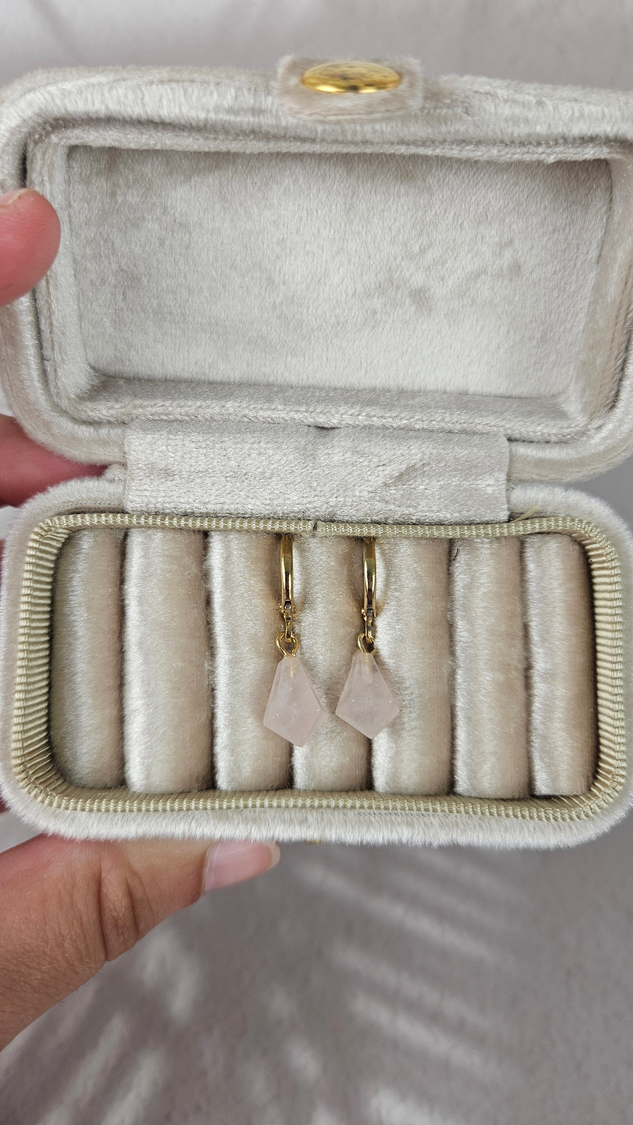 Diamant Form Creolen in Gold (17aa)