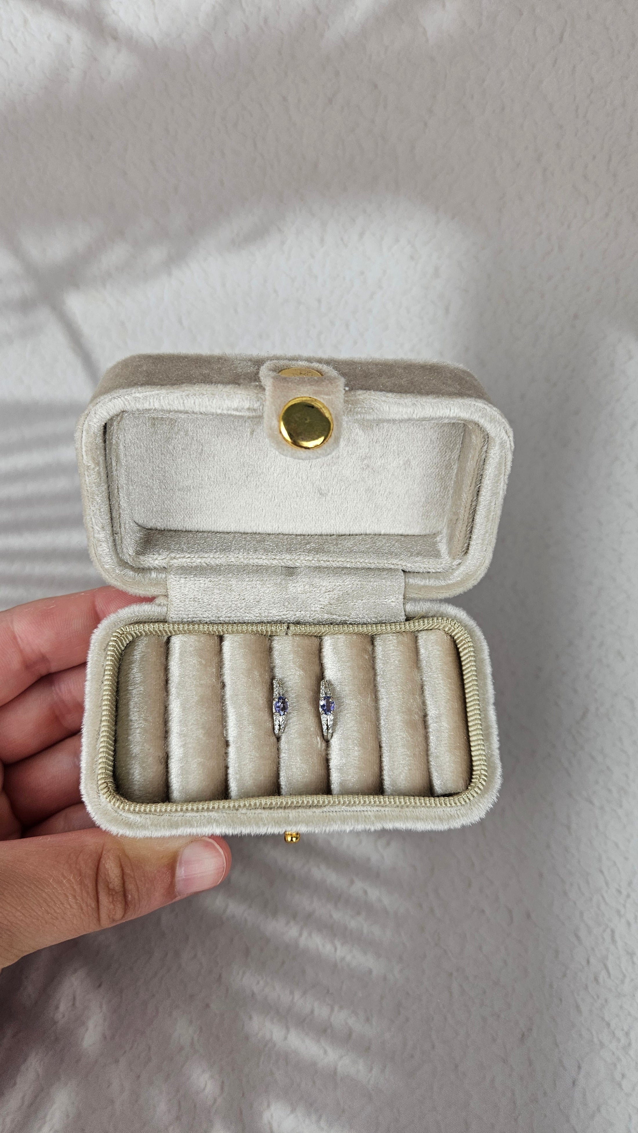 925 Silber Tansanit Creolen mit Zirkonen (31uu)
