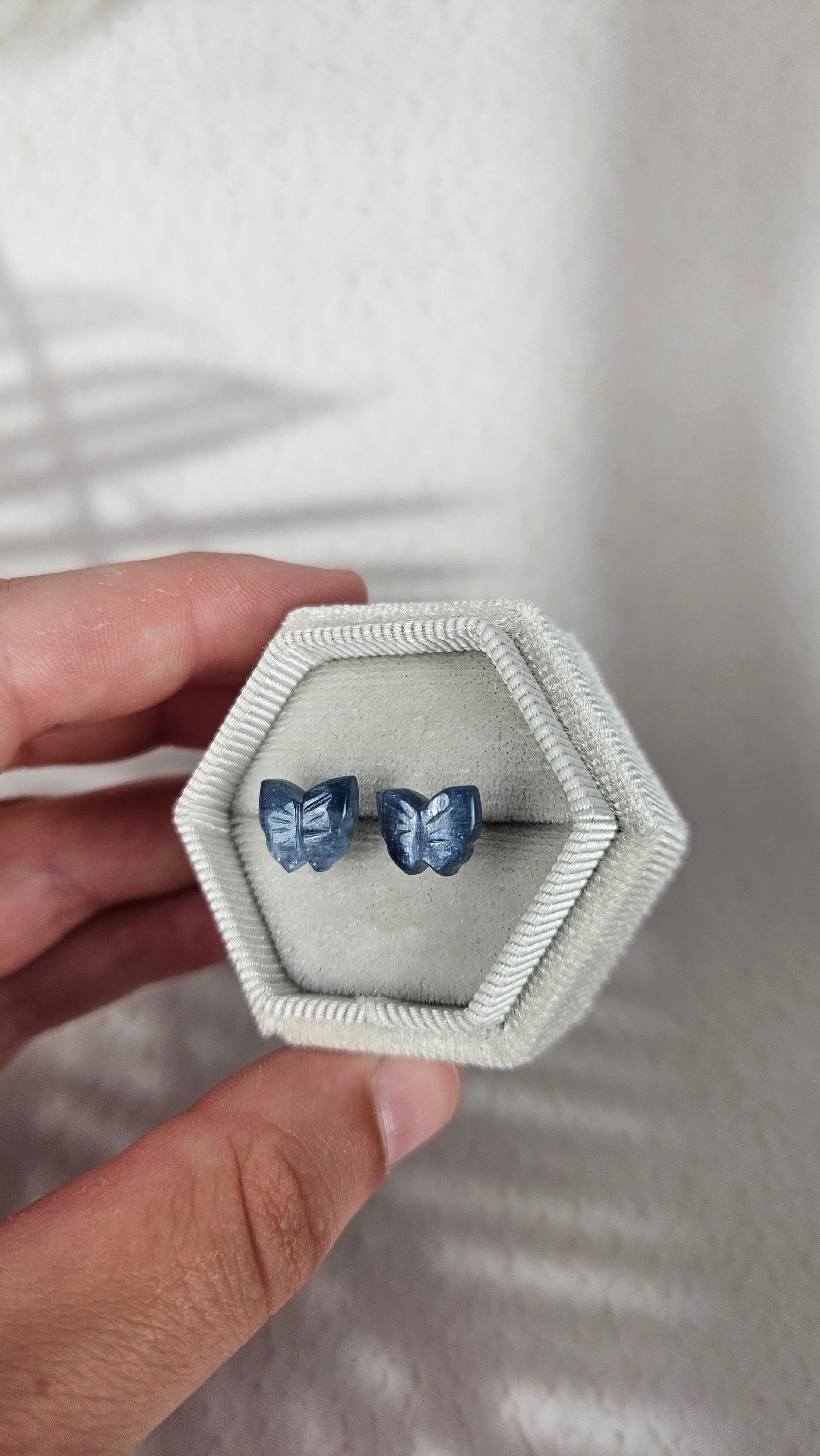 Blaue Fluorit Schmetterlings Ohrstecker (29schf)