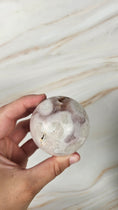 Bild in Galerie-Betrachter laden, Druzy Pink Amethyst Kugel (42u)
