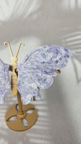 Bild in Galerie-Betrachter laden, Tiffany Stone Schmetterling (50tif)
