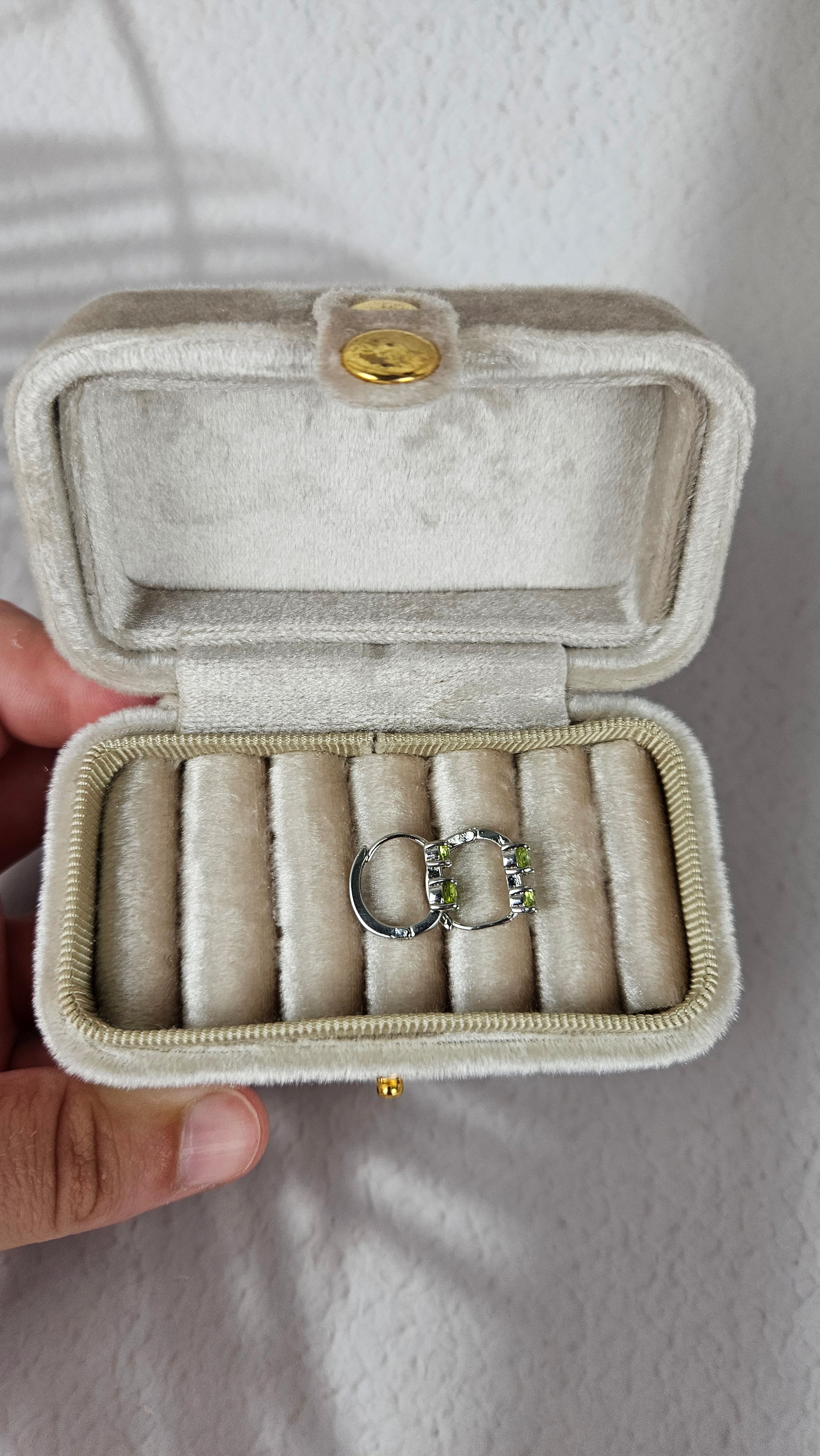 925 Silber Creolen in Peridot oder Blue London Topas (13pebl)