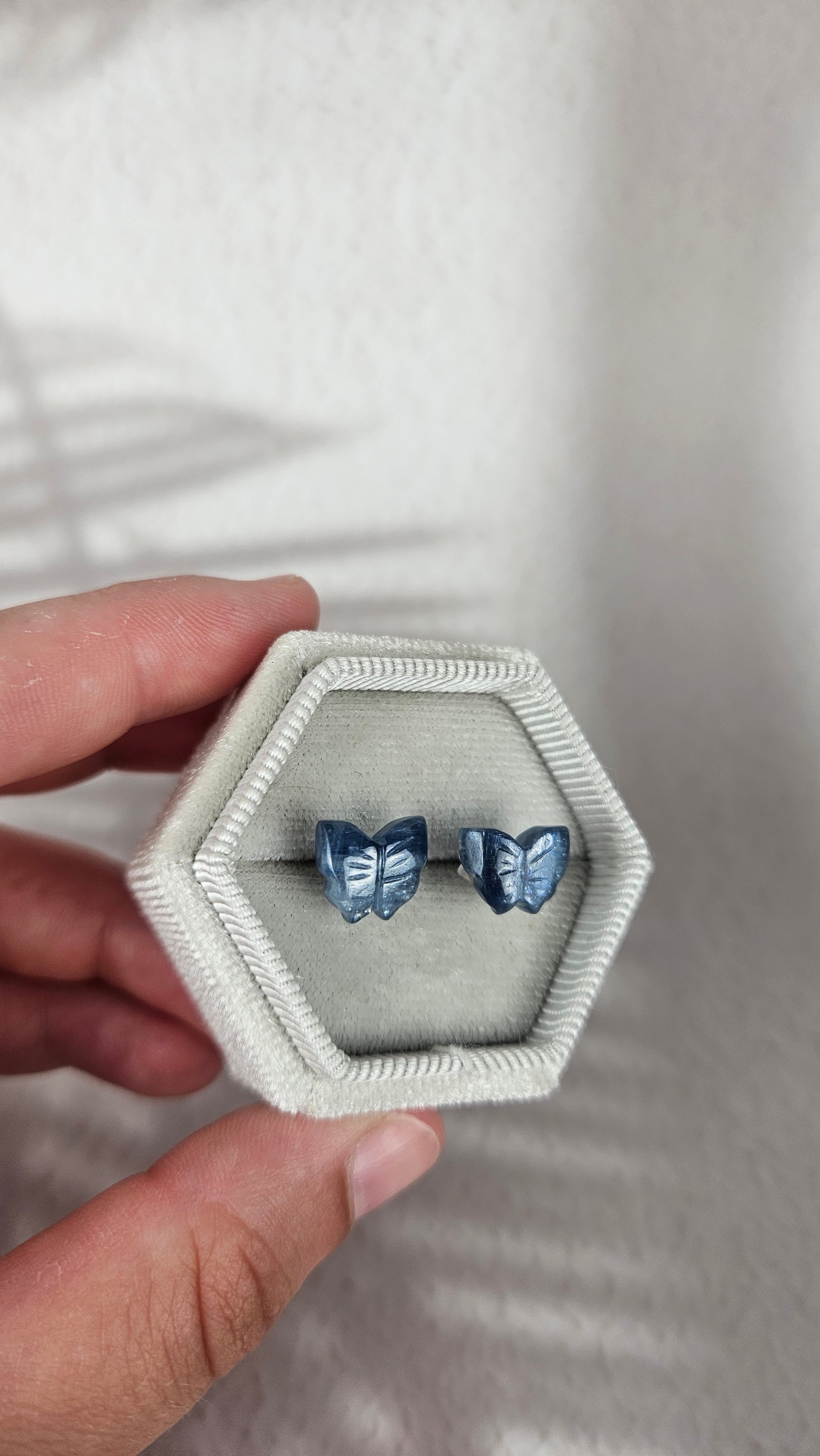Blaue Fluorit Schmetterlings Ohrstecker (29schf)