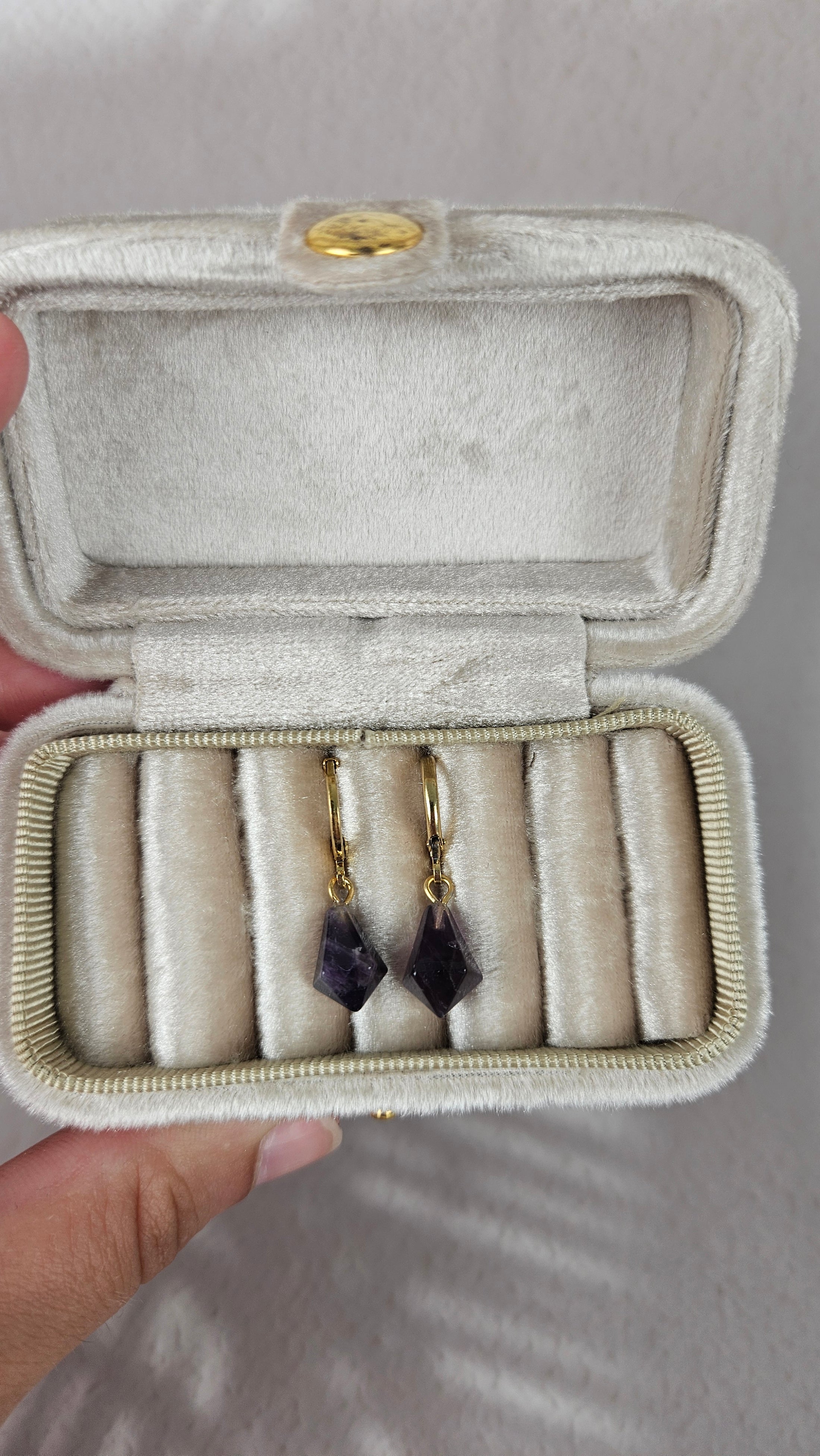 Diamant Form Creolen in Gold (17aa)