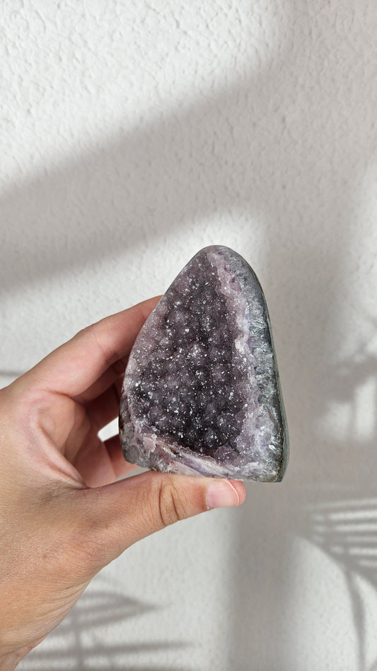 Amethyst Cut Base aus Brasilien in hell Lila (29wy)