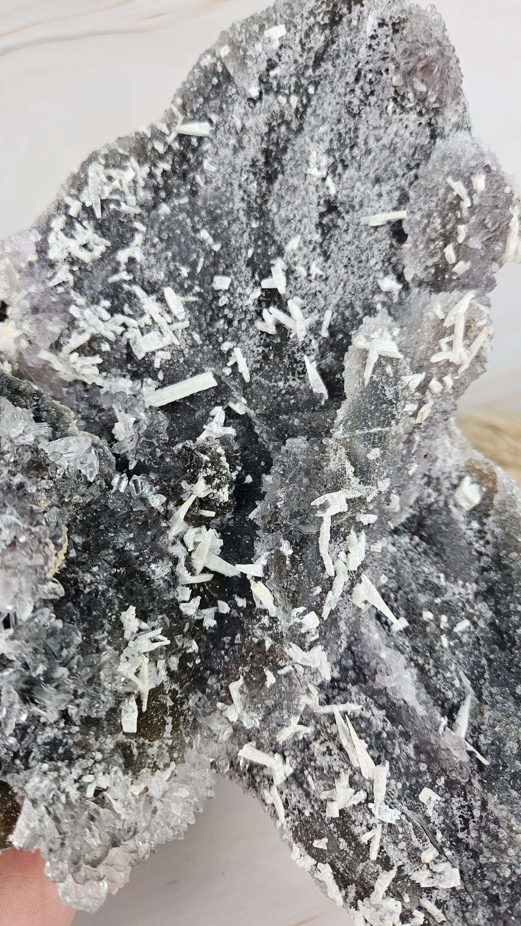 Zeolith Cluster auf Stand (68lit)
