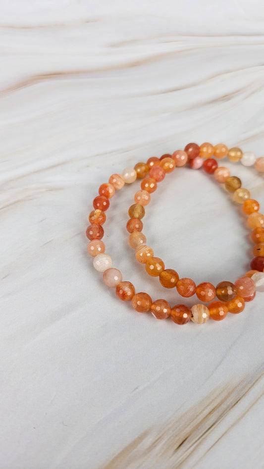 Faccetiertes Karneol Kugelarmband (18ka)