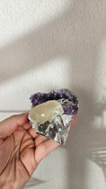 Bild in Galerie-Betrachter laden, Amethyst Cluster mit Calcit aus Brasilien (64tw)
