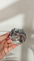 Bild in Galerie-Betrachter laden, Amethyst Cluster mit Calcit aus Brasilien (64oo)
