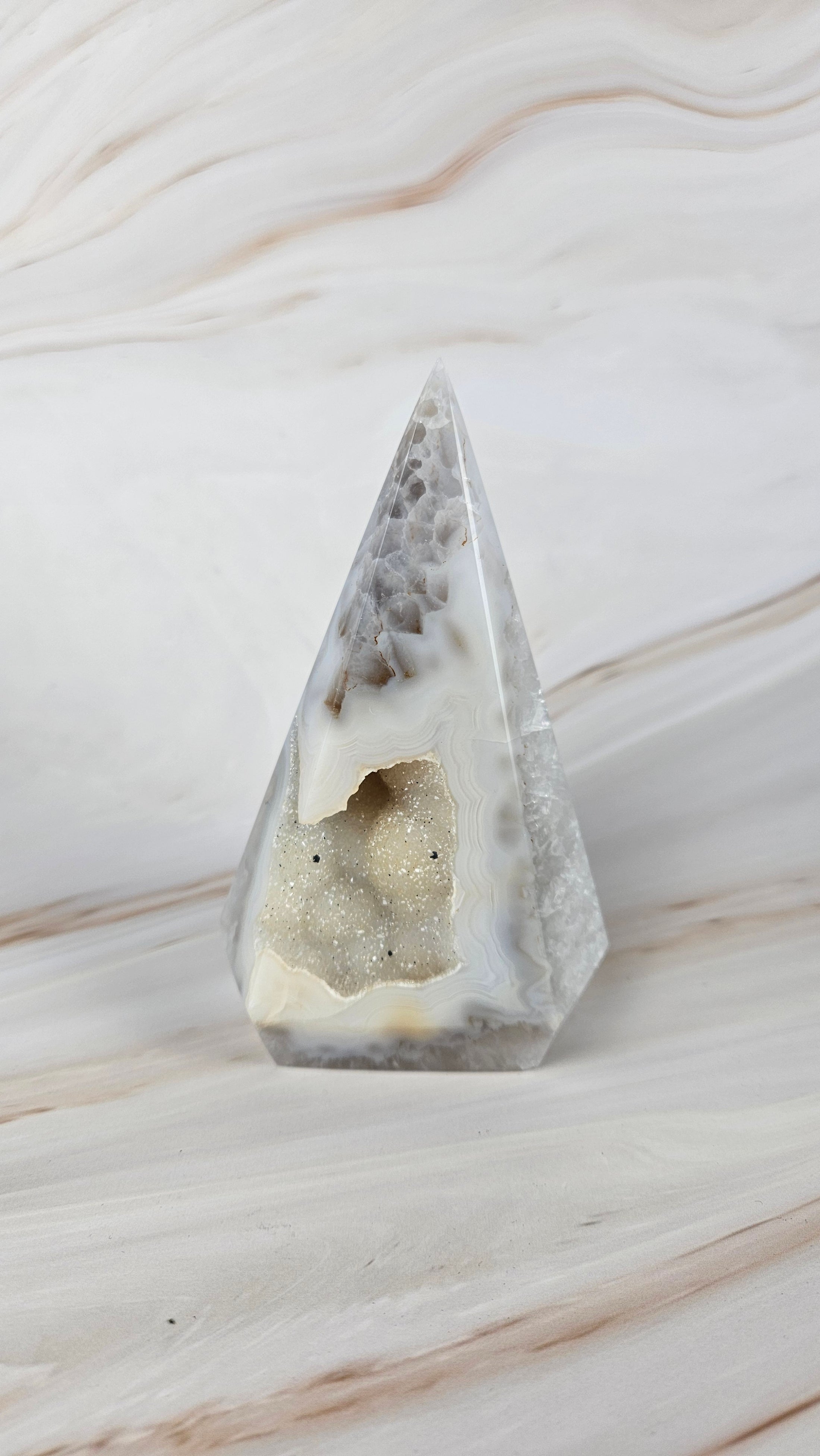 Druzy Achat Pyramide (77is)