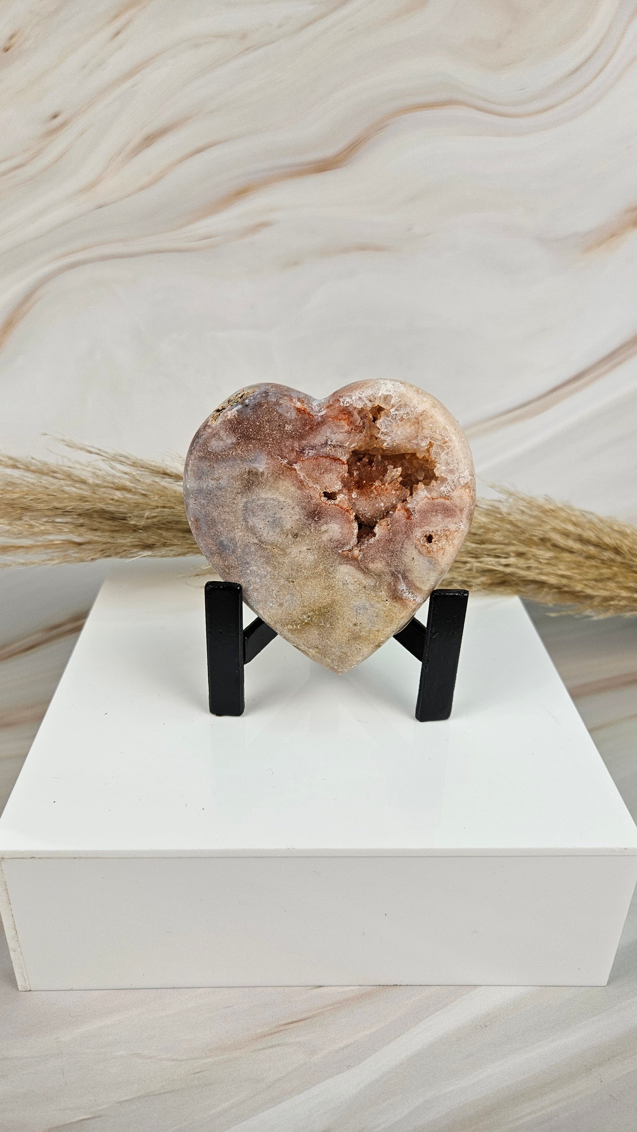Druzy Pink Amethyst Herz mit Stand (43tt)