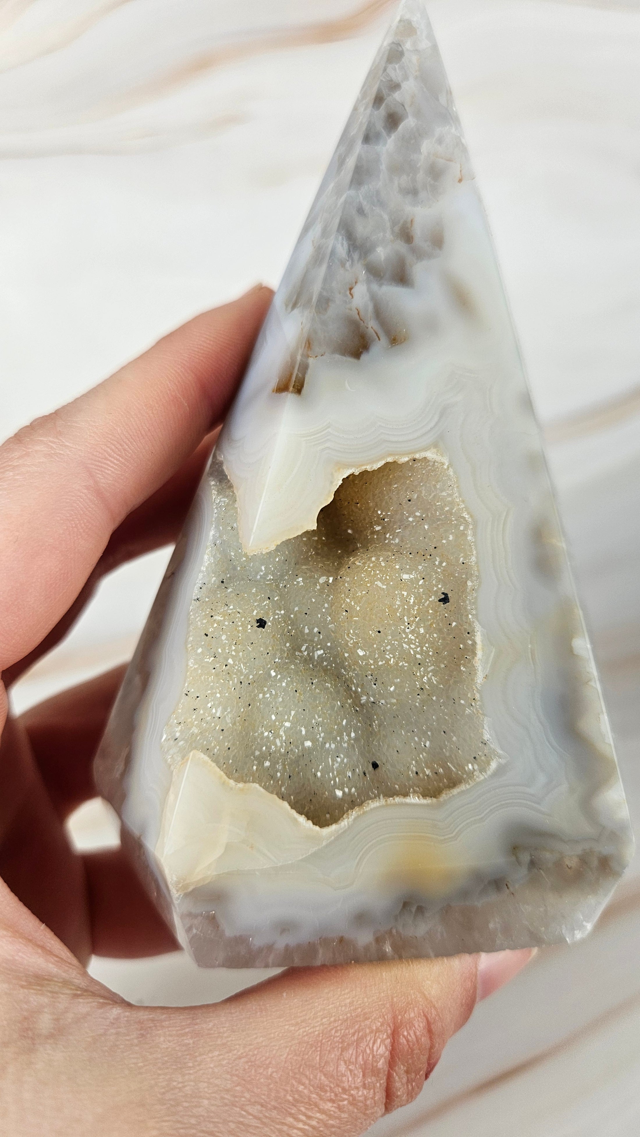 Druzy Achat Pyramide (77is)