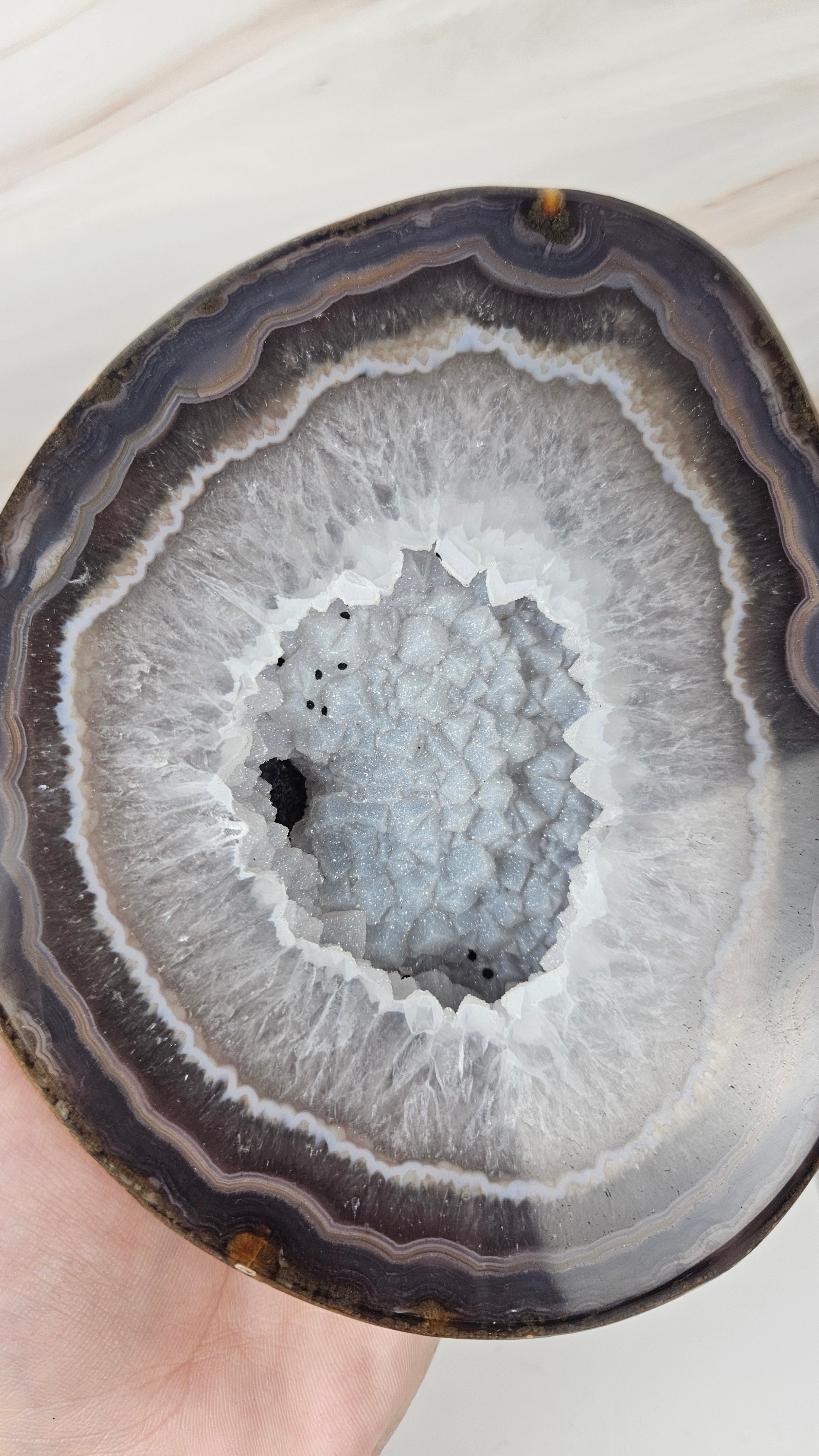 XXL Druzy Achat Hälfte mit Ständer (149c)