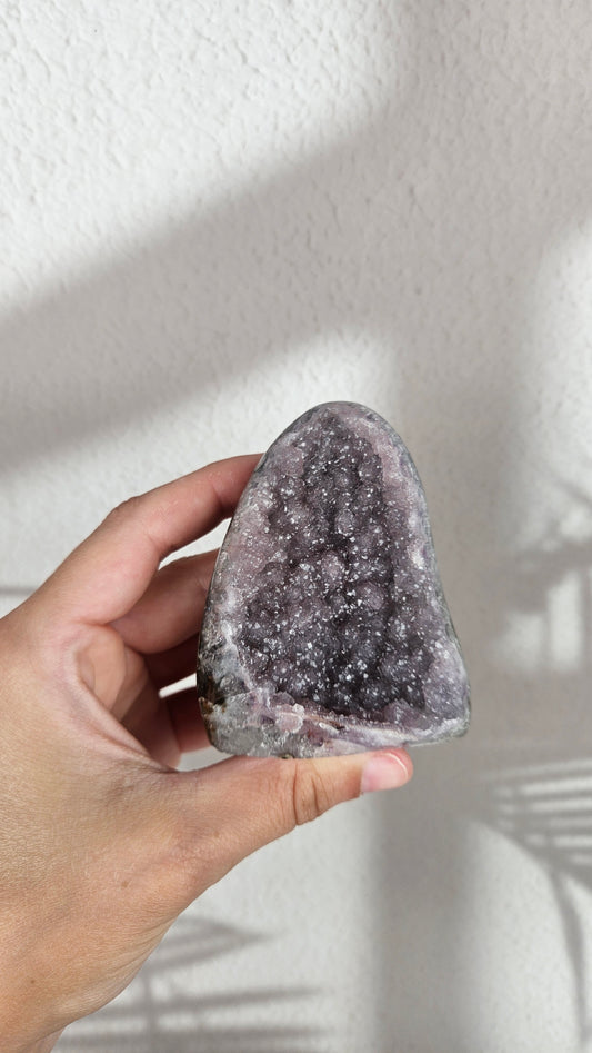 Amethyst Cut Base aus Brasilien in hell Lila (29wy)